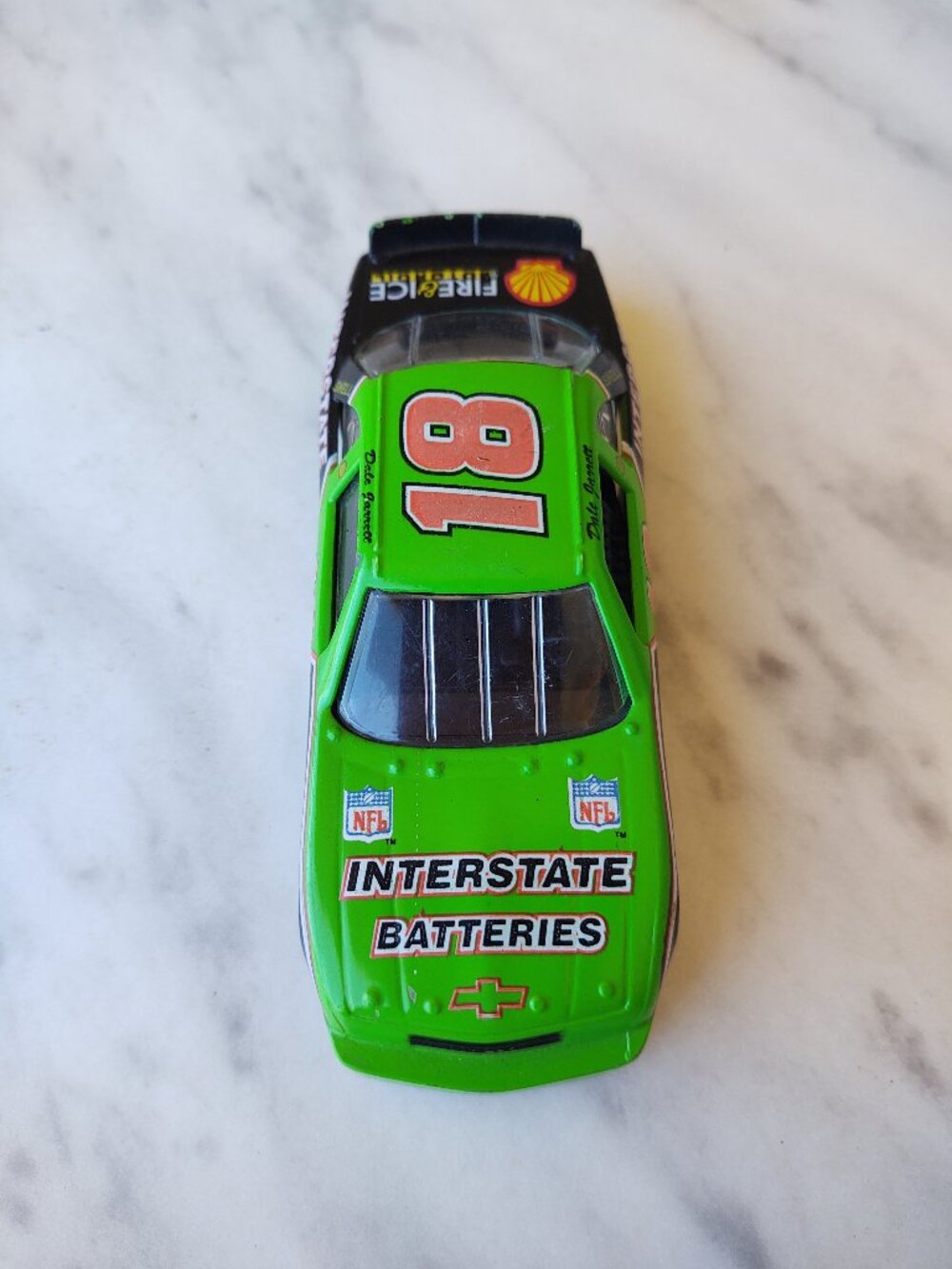 18 DALE JARRETT JOE GIBBS RACING NASCAR DIE CAST CAR CHEVROLET SHELL NFL 1990